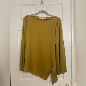 Banana Republic Olivia Palermo Top Boatneck Uneven Hem Long Pleated Bell SleeveM